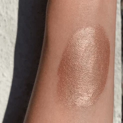 KimChi Chic Beauty Glam Tears All Over Liquid Highlighter