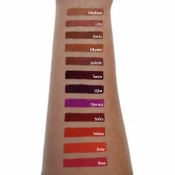 Cozzette Lip Synergy Liquid Lipstick Eyes